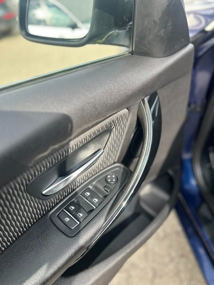 BMW 320d 2,0 Touring Connected aut. 5d