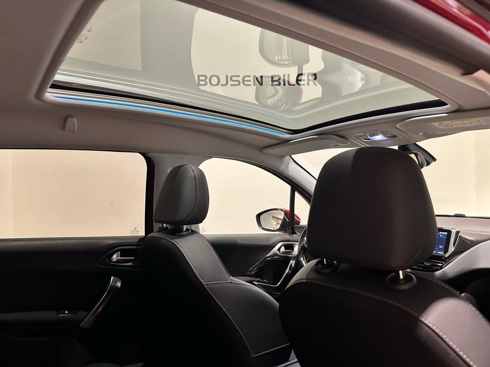 Peugeot 2008 1,2 PureTech 130 Allure+ 5d