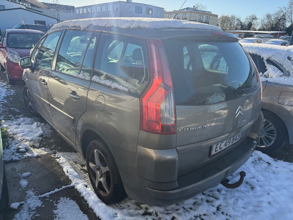 Citroën Grand C4 Picasso 2,0 HDi 138 VTR+ E6G 7prs 5d