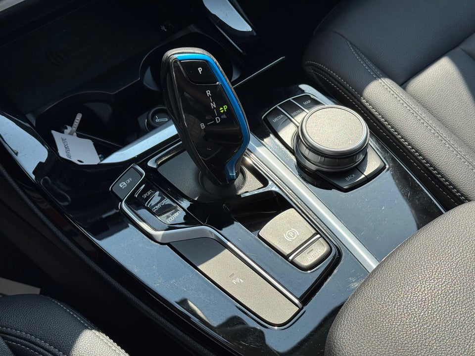 BMW iX3 Charged 5d