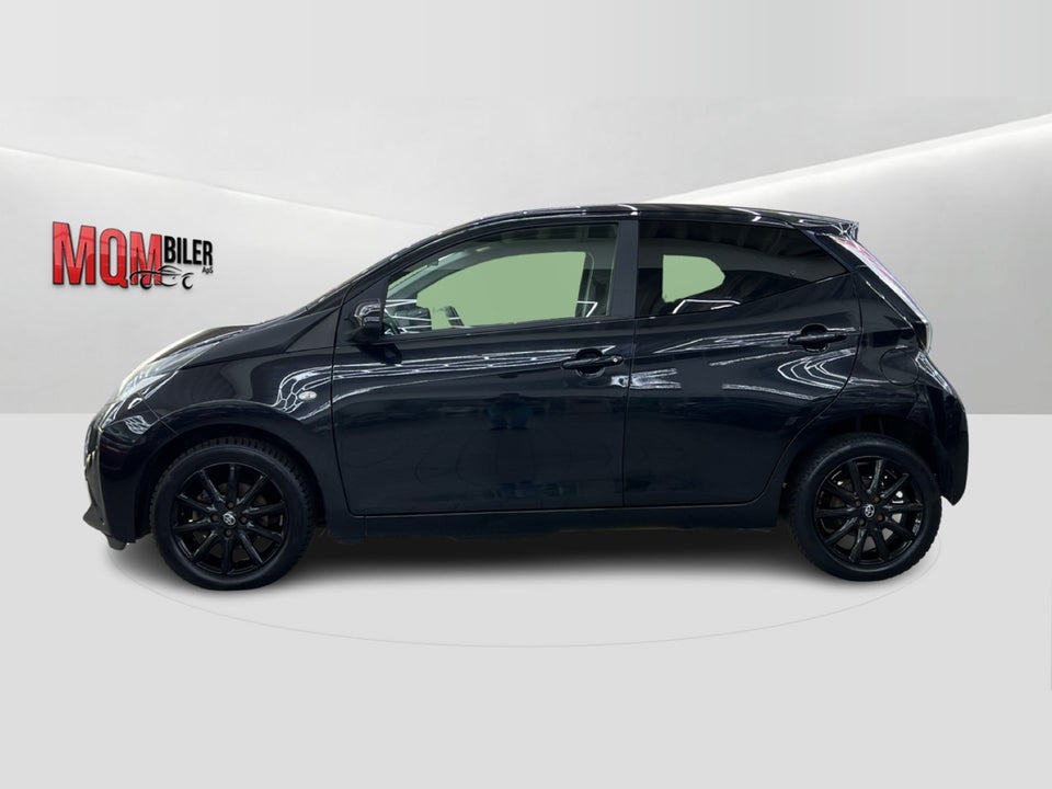 Toyota Aygo 1,0 VVT-i x-black 5d