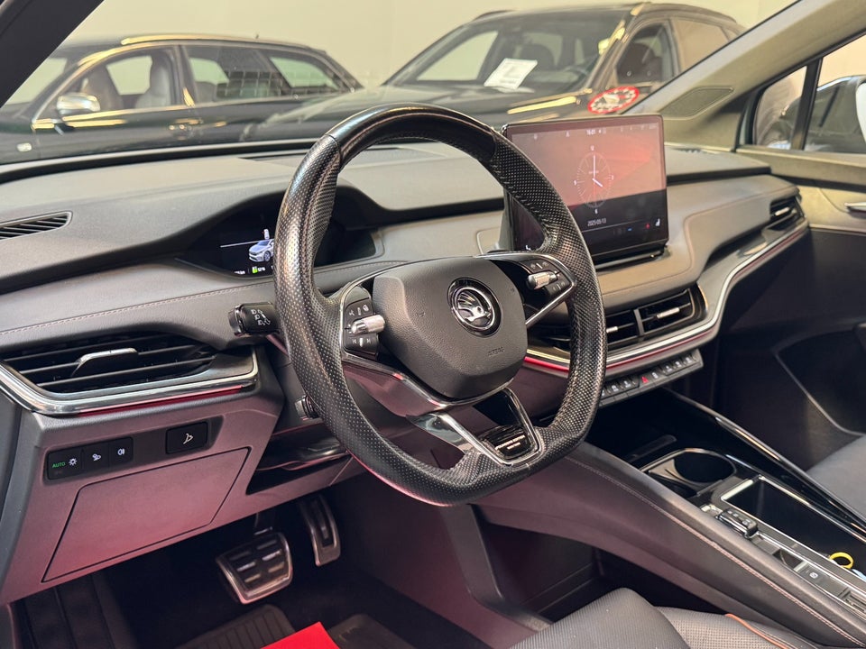 Skoda Enyaq 80x iV Founders Edition 5d