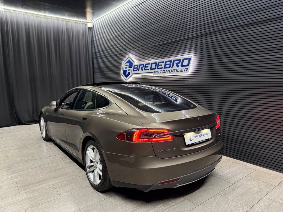 Tesla Model S 70D 5d