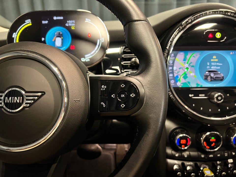 MINI Cooper SE Classic Trim 3d