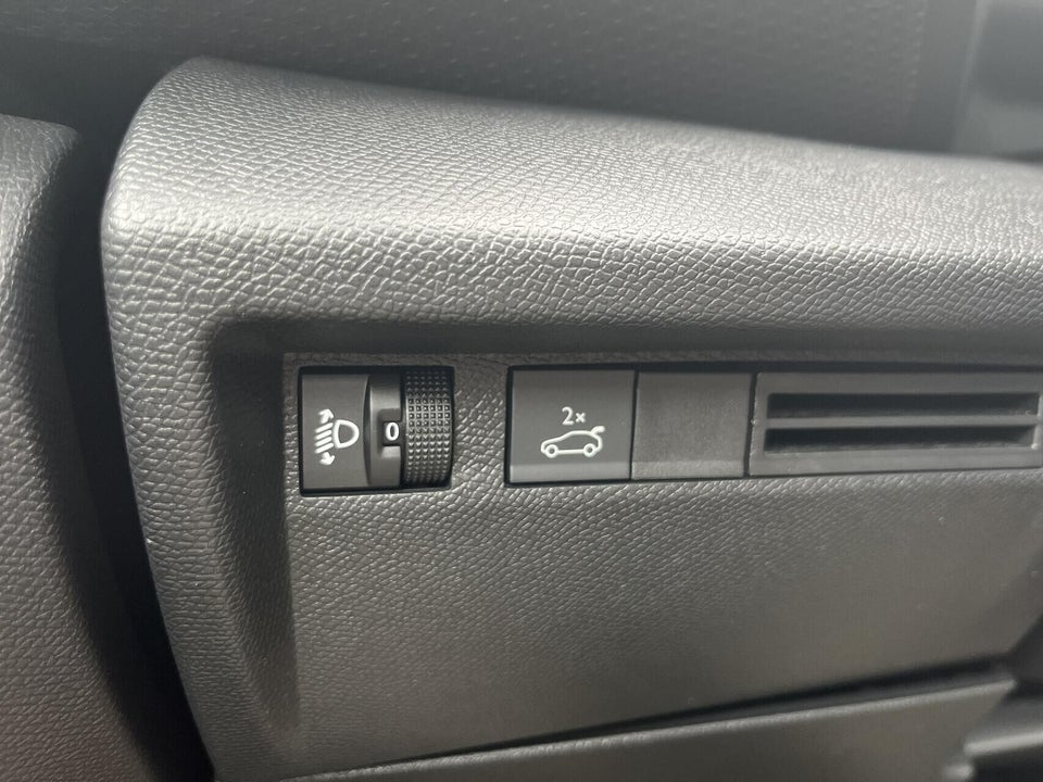 Citroën ë-C4 X 54 Plus 4d