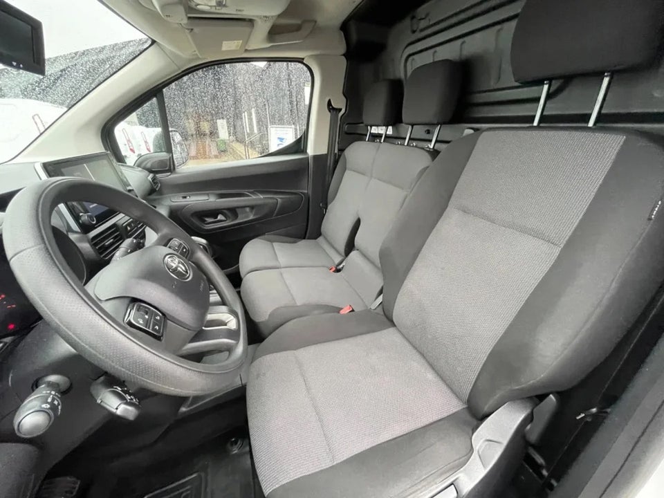 Toyota ProAce City 1,5 D 102 Medium Comfort 5d