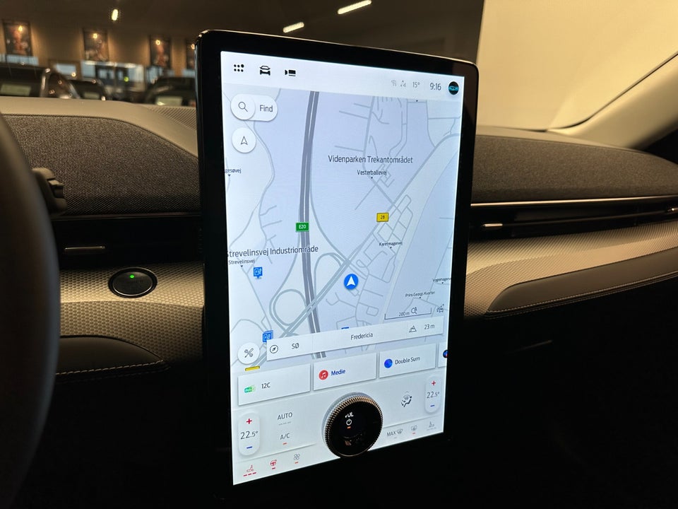 Ford Mustang Mach-E 70 Premium Standard Range 5d