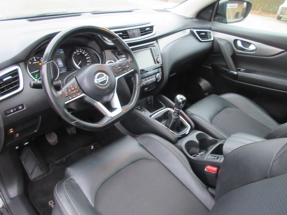 Nissan Qashqai 1,3 Dig-T 140 Tekna+ 5d