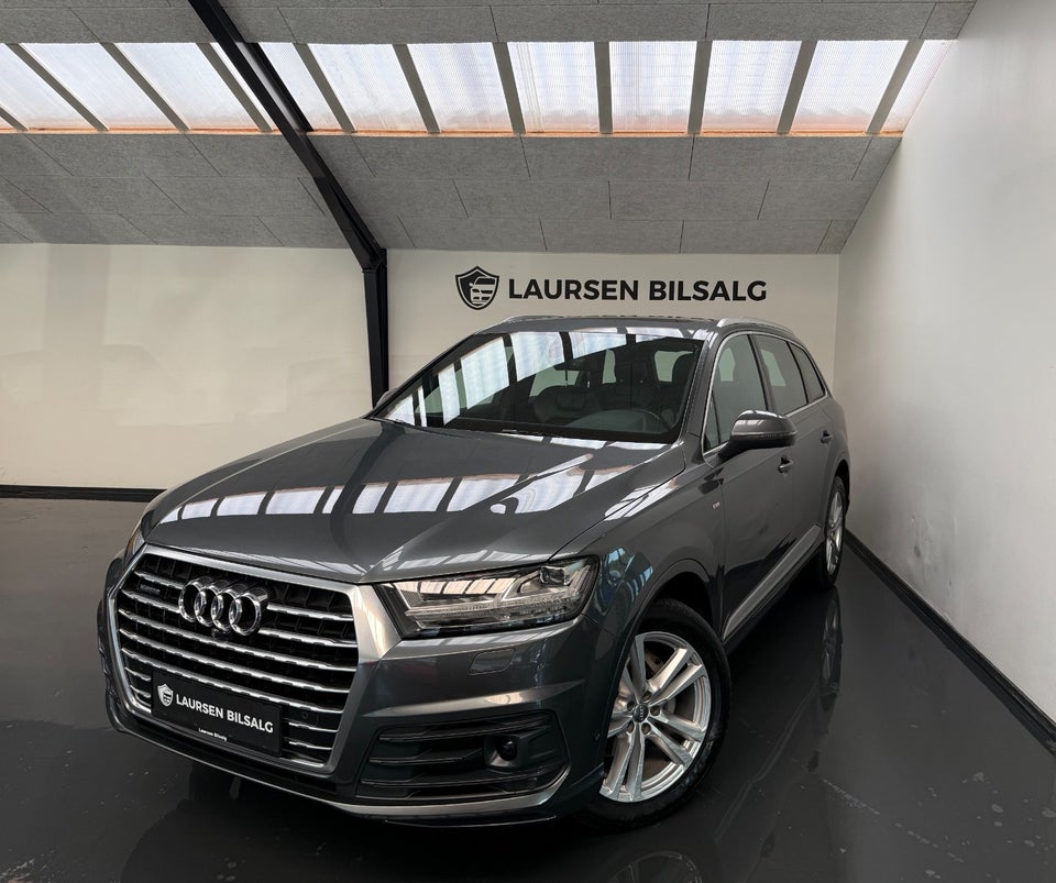 Audi Q7 3,0 TDi 272 S-line quattro Tiptr. 5d