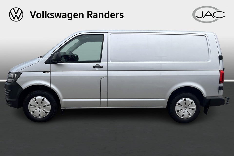 VW Transporter 2,0 TDi 140 Kassevogn kort