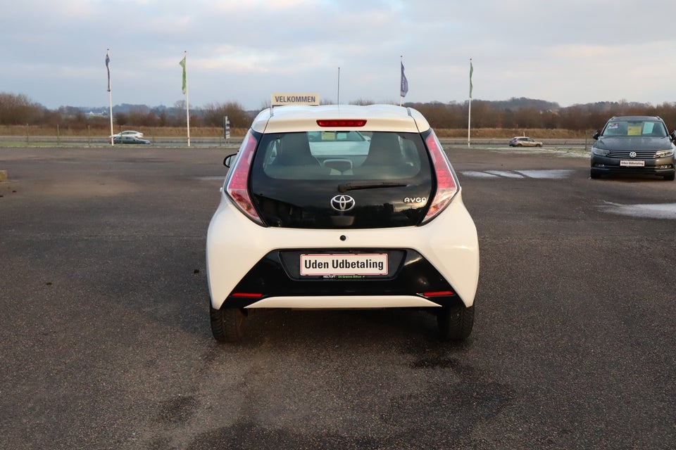 Toyota Aygo 1,0 VVT-i x-clusiv 5d