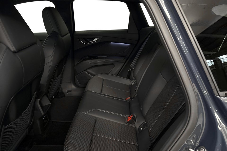 Audi Q4 e-tron performance 5d