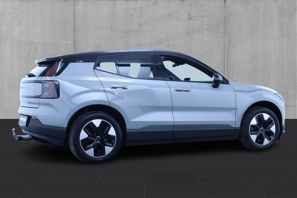 Volvo EX30 Standard Range Plus 5d