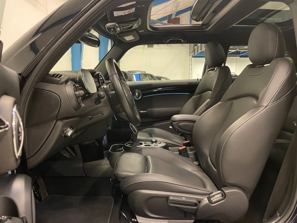 MINI Cooper SE Classic Trim 3d