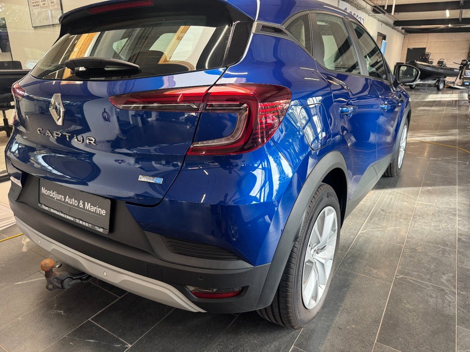 Renault Captur 1,6 E-Tech Zen 5d