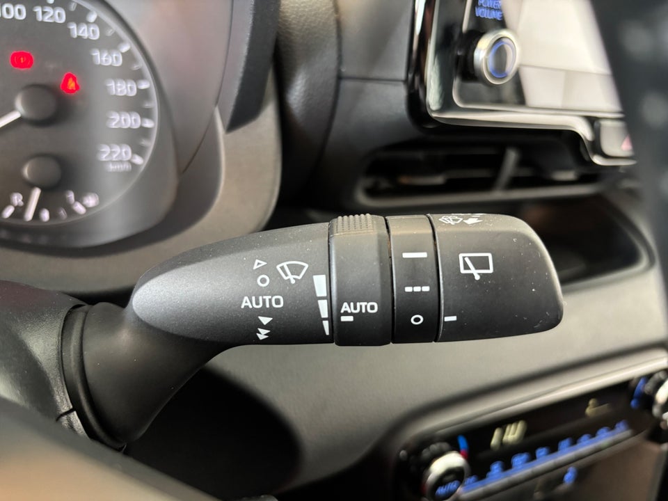 Toyota Yaris 1,5 Hybrid Active e-CVT 5d