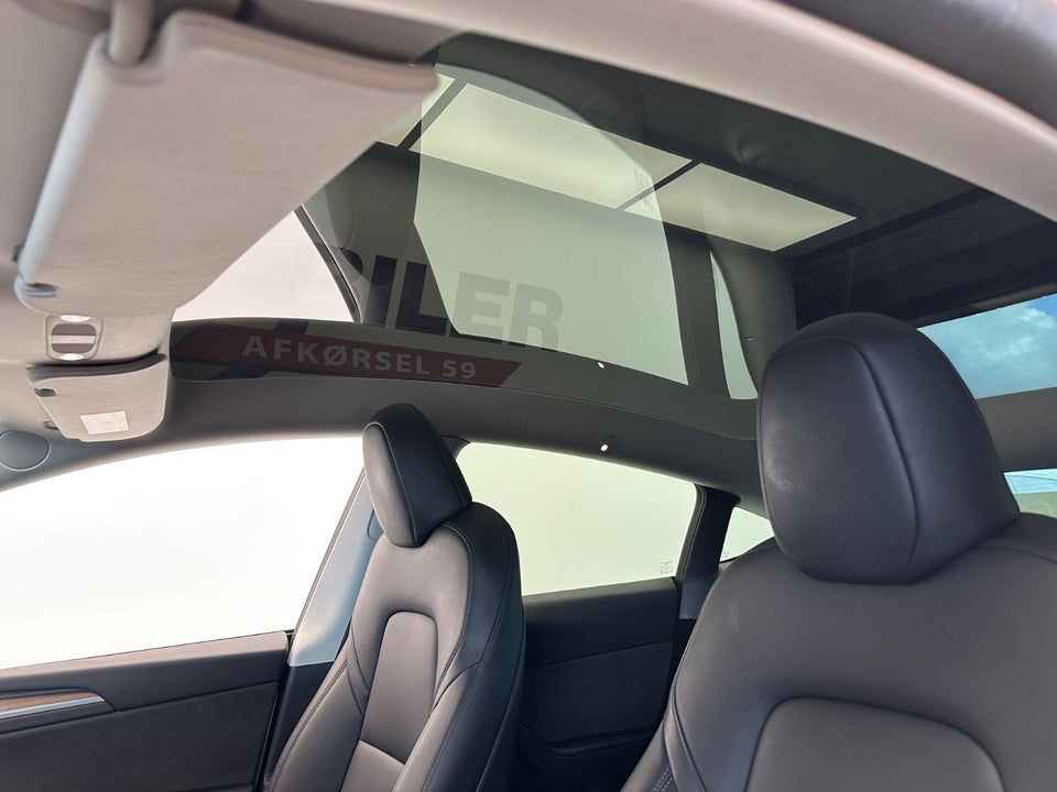 Tesla Model Y Long Range AWD 5d