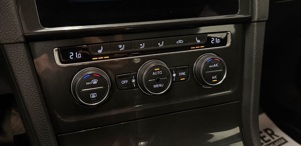 VW Golf VII 1,5 TSi 130 Comfortline Variant DSG 5d