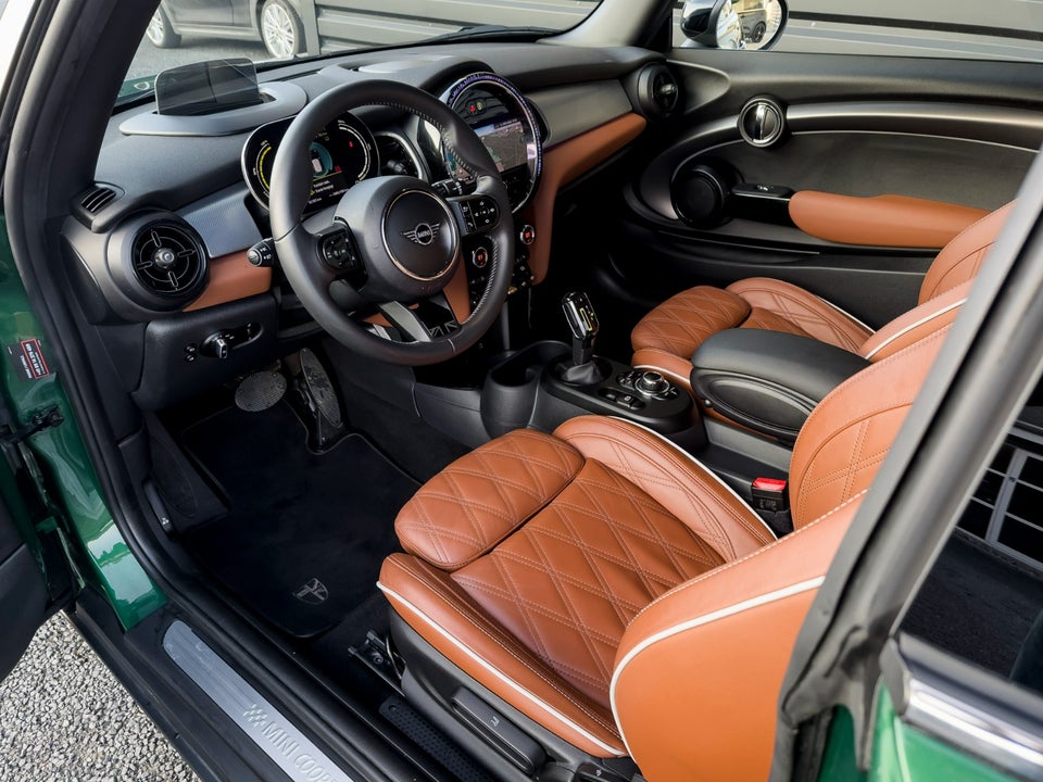 MINI Cooper SE Yours Trim 3d