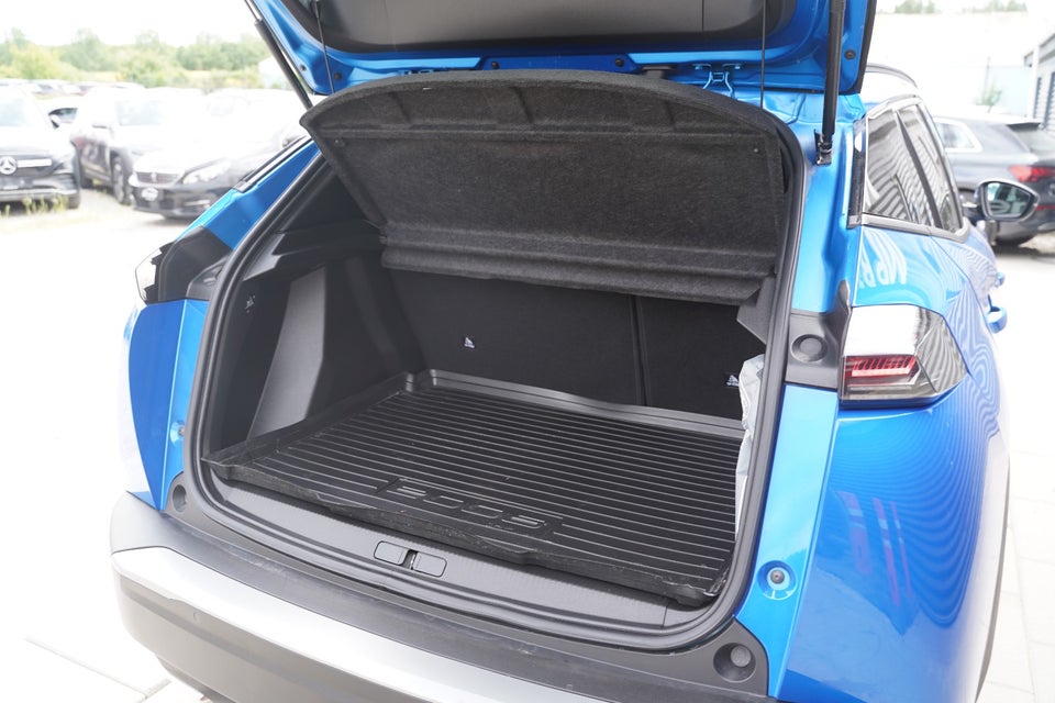 Peugeot 2008 1,2 PureTech 130 Allure EAT8 5d