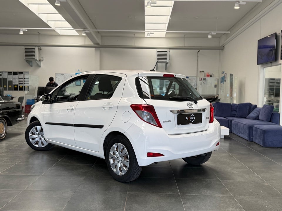 Toyota Yaris 1,0 VVT-i T1 Style 5d