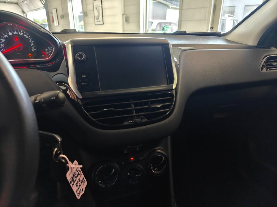 Peugeot 208 1,6 e-HDi 92 Active 5d