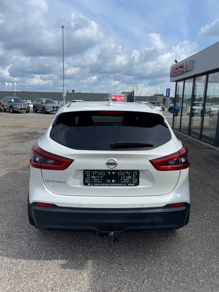 Nissan Qashqai 1,2 Dig-T 115 Acenta Connect 5d