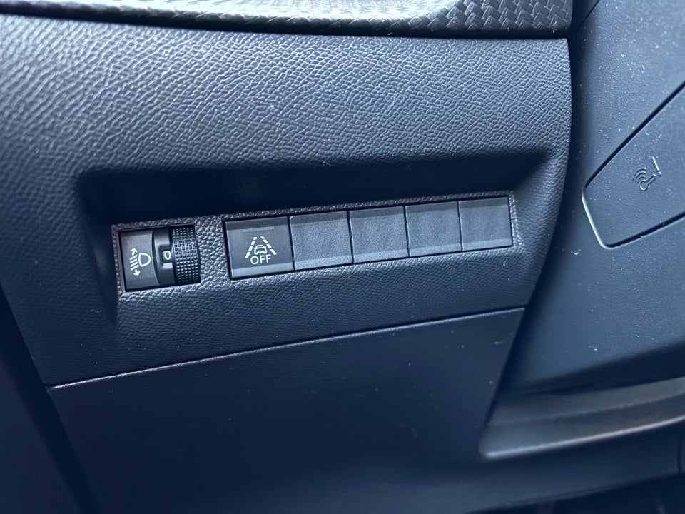 Peugeot e-208 50 Allure 5d