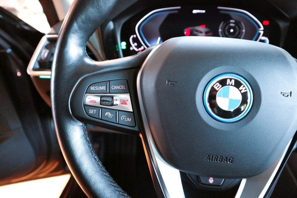 BMW 330e 2,0 Touring Sport Line aut. 5d