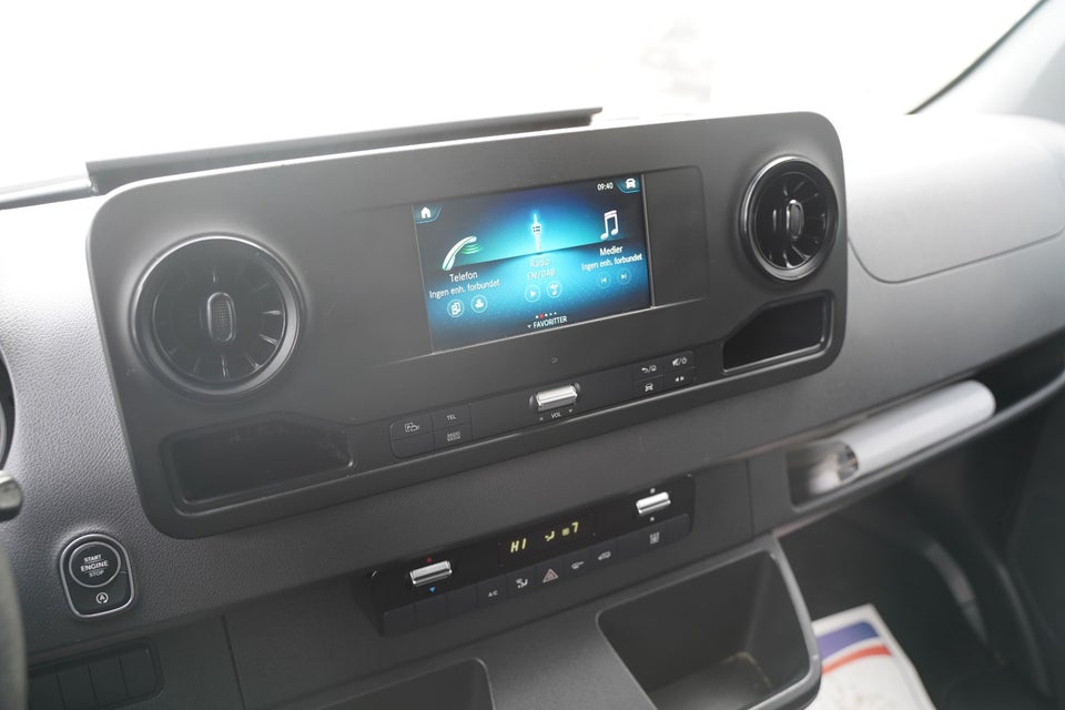 Mercedes Sprinter 215 2,0 CDi A2 Chassis aut. FWD 2d