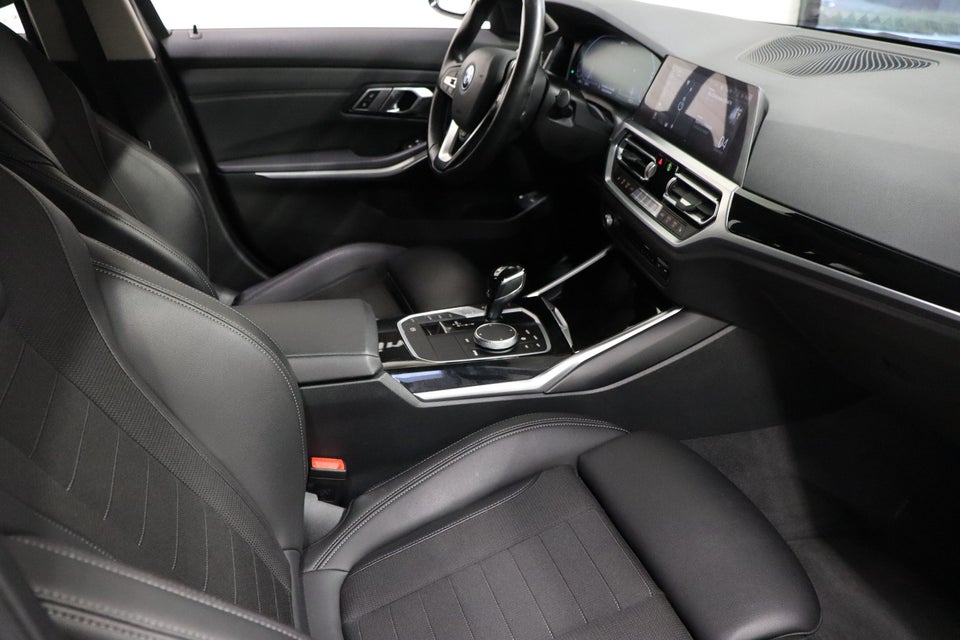 BMW 330e 2,0 Touring Sport Line aut. 5d