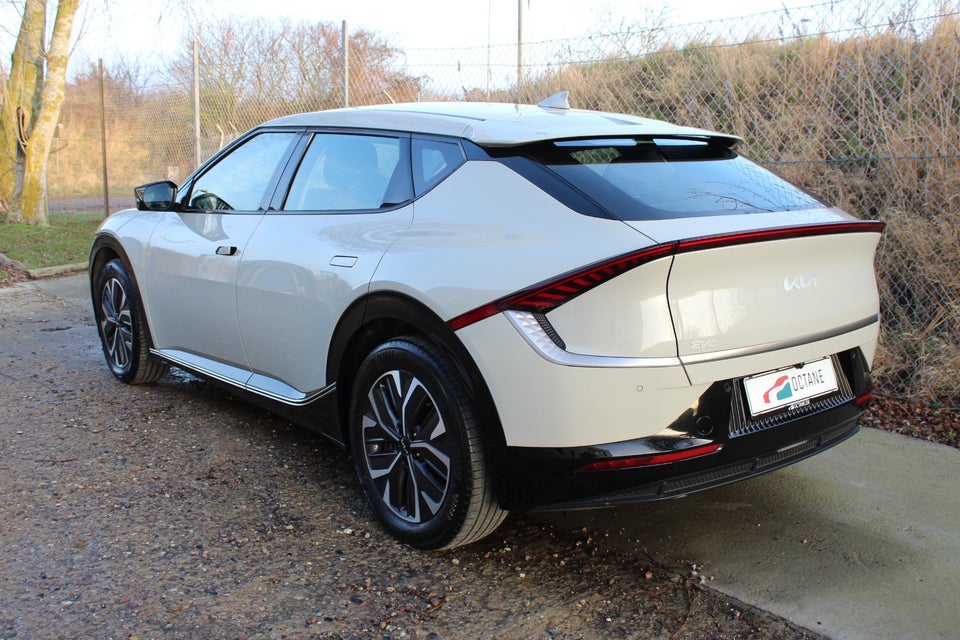 Kia EV6 77 Long Range Upgrade 5d