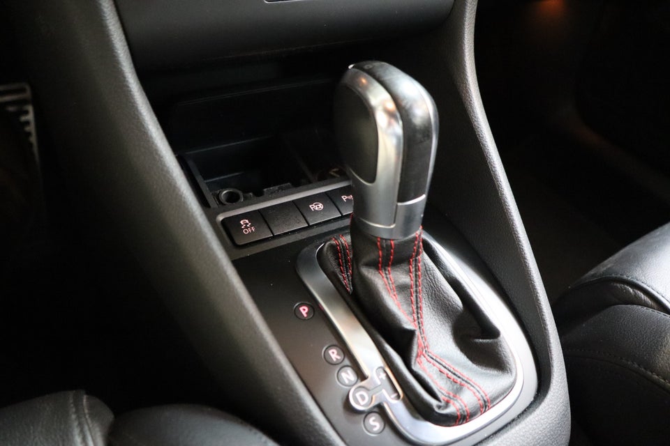 VW Golf VI 2,0 GTi DSG 5d