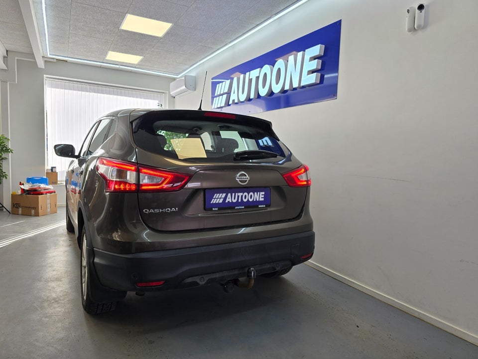 Nissan Qashqai 1,2 Dig-T 115 Acenta 5d