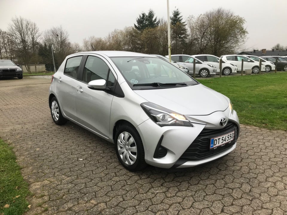 Toyota Yaris 1,0 VVT-i T2 5d