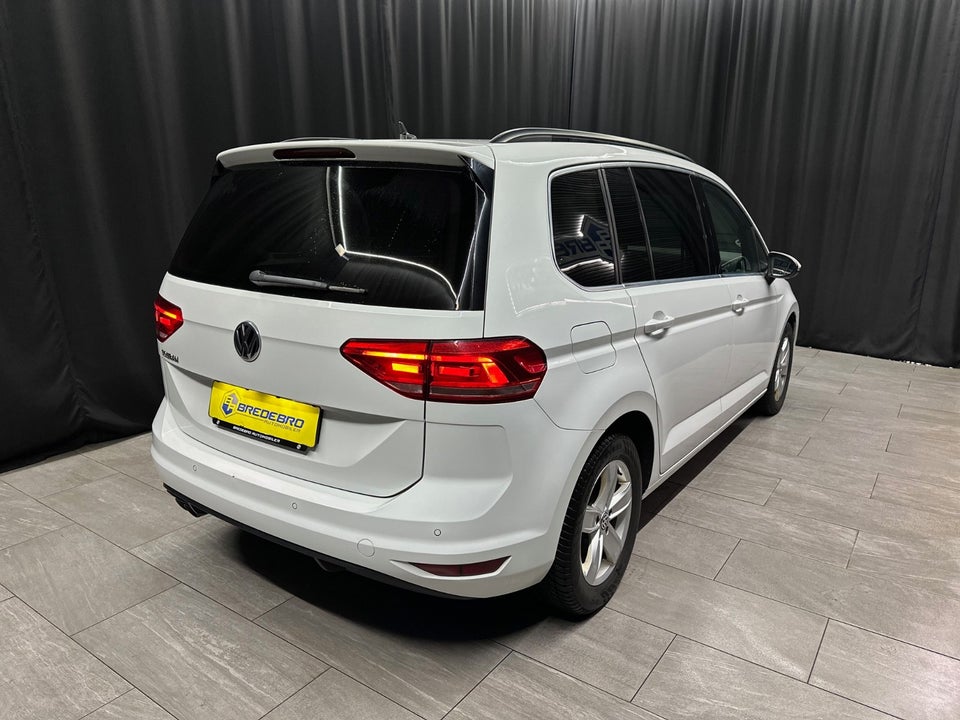 VW Touran 2,0 TDi 150 Comfortline DSG Van 5d