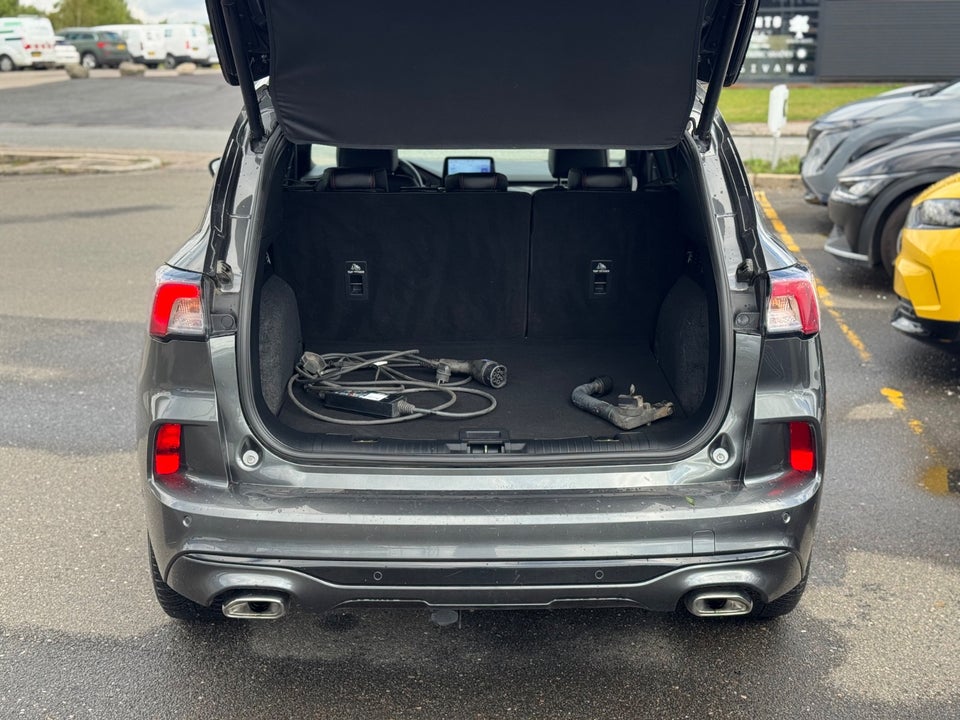 Ford Kuga 2,5 PHEV ST-Line X CVT 5d