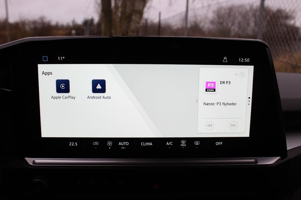 VW e-Caravelle Life SWB