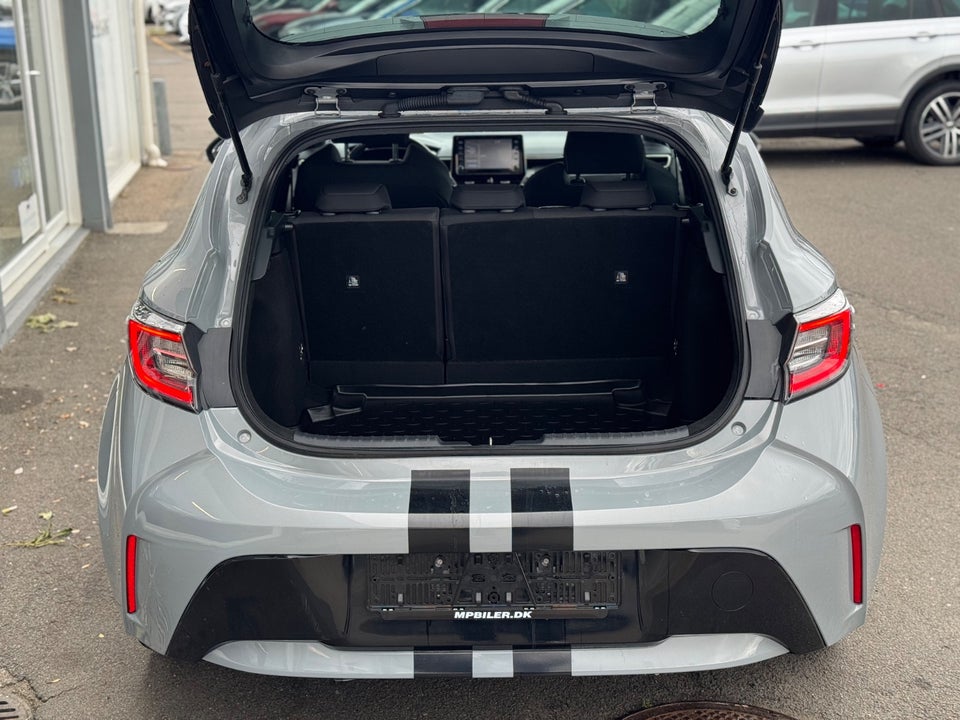 Toyota Corolla 1,8 Hybrid Premium Smart Design MDS 5d