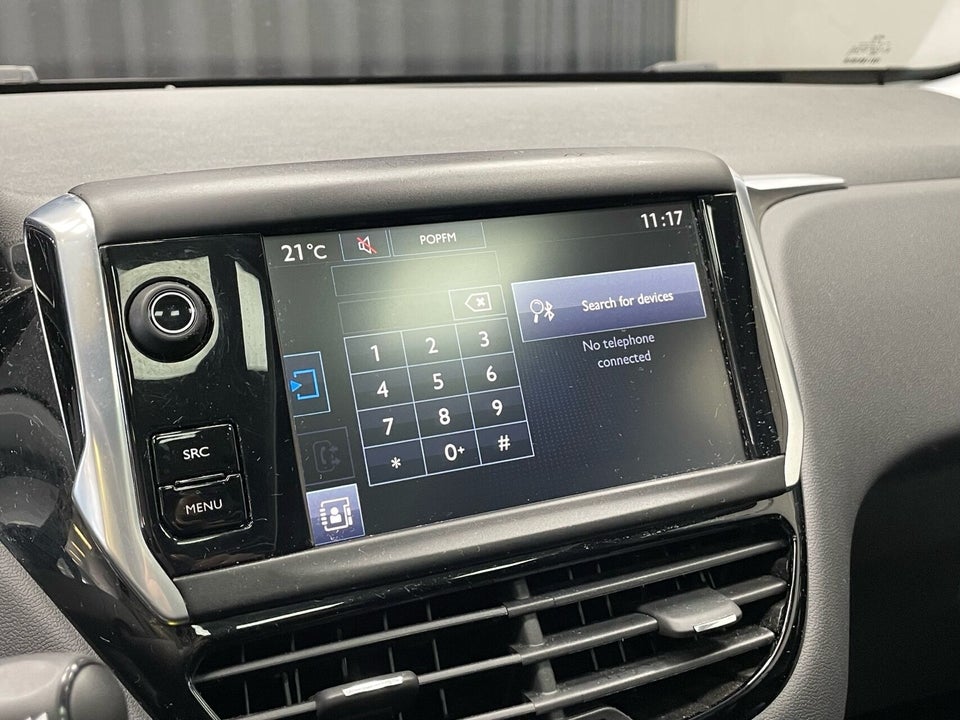 Peugeot 208 1,2 VTi Allure Sky 5d