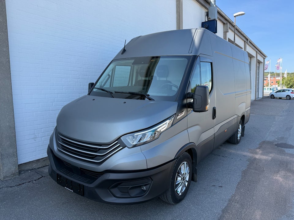 Iveco Daily 3,0 35S18 12m³ Van AG8