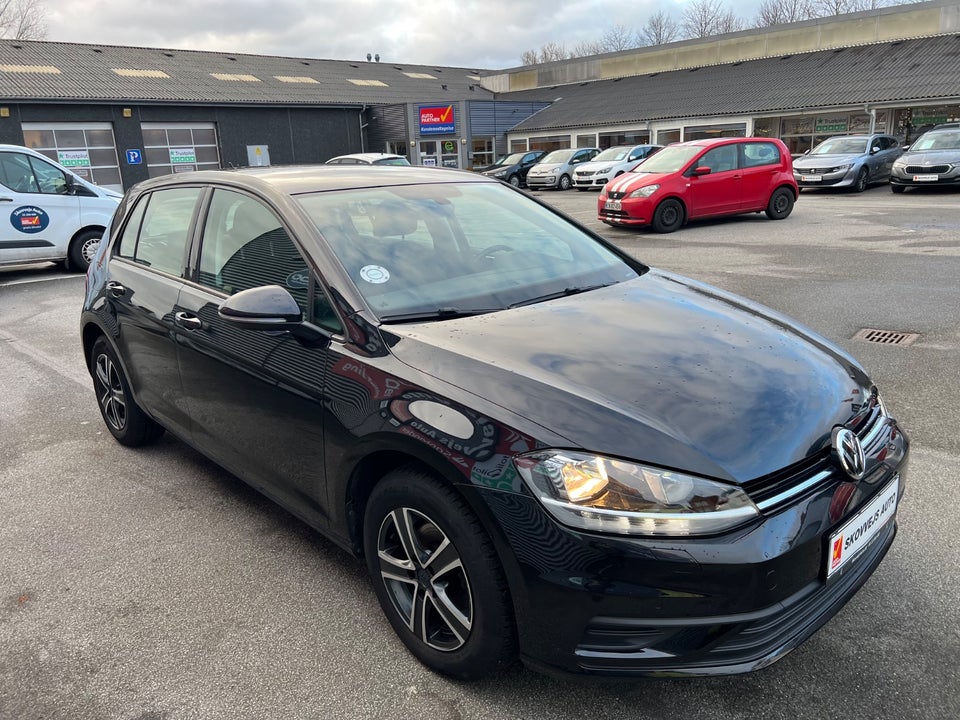 VW Golf VII 1,0 TSi 85 Trendline 5d