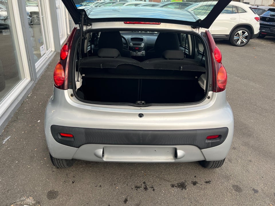 Peugeot 107 1,0 Active 5d