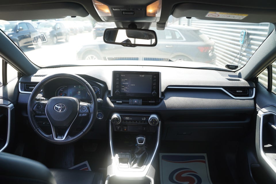 Toyota RAV4 2,5 Hybrid H3 Style MDS 5d