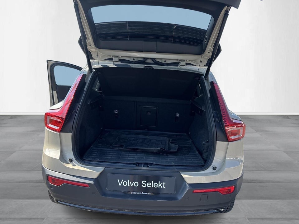 Volvo EX40 Extended Range Core 5d