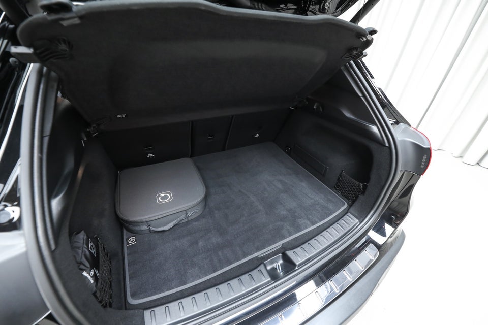 Mercedes EQA250+ AMG Premium 5d
