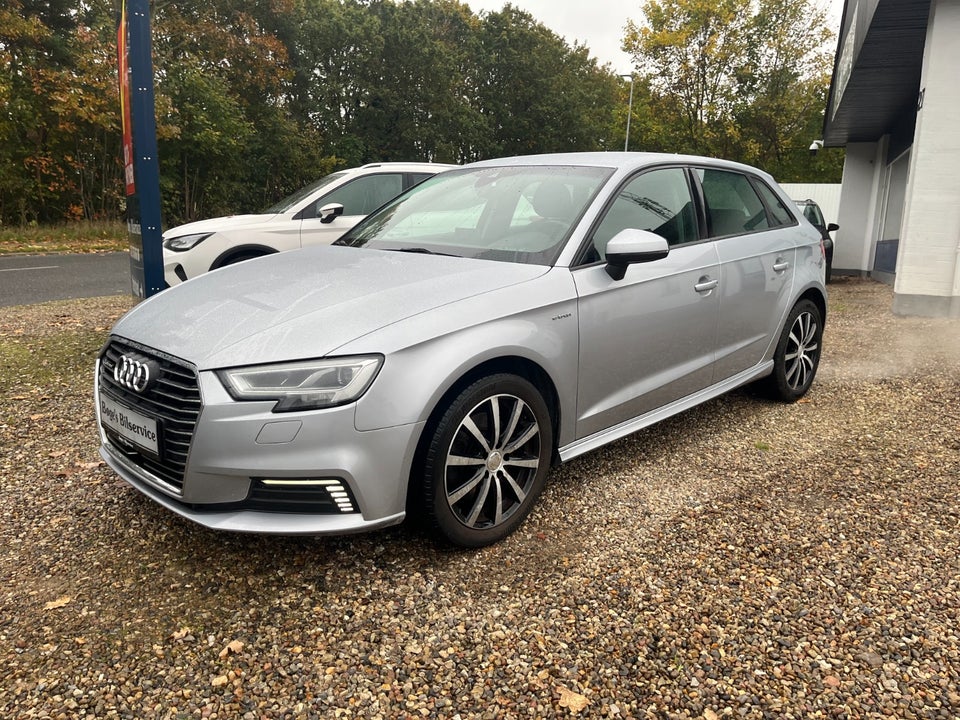 Audi A3 1,4 e-tron Sportback S-tr. 5d