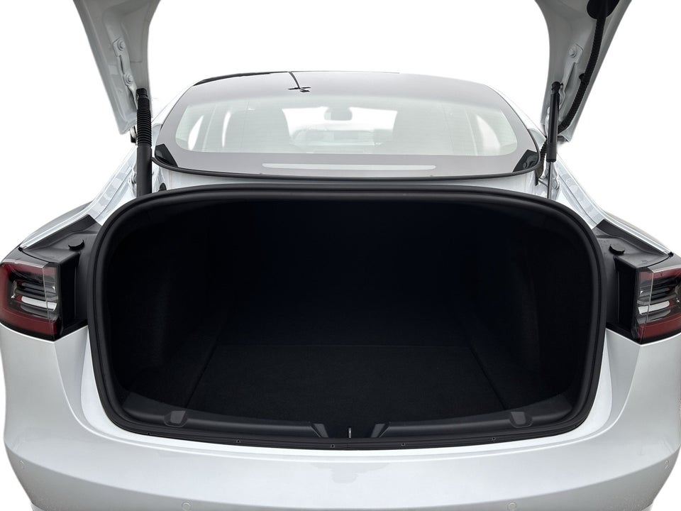 Tesla Model 3 Long Range AWD 4d