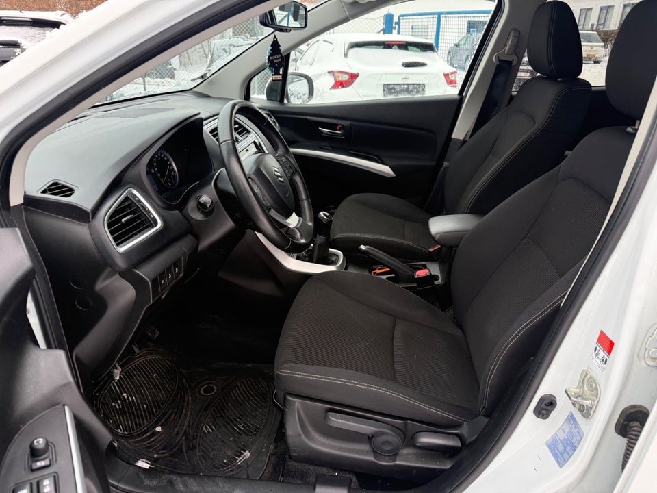 Suzuki S-Cross 1,0 Boosterjet Active 5d