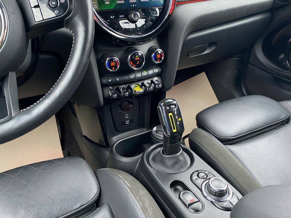 MINI Cooper SE Experience 3d